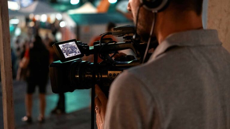 iznajmi-luksuzni-kombi-za-filmska-i-TV-produkcija