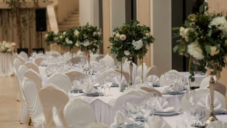 iznajmi-luksuzni-kombi-za-venčanja-i-posebni-dogadjaje