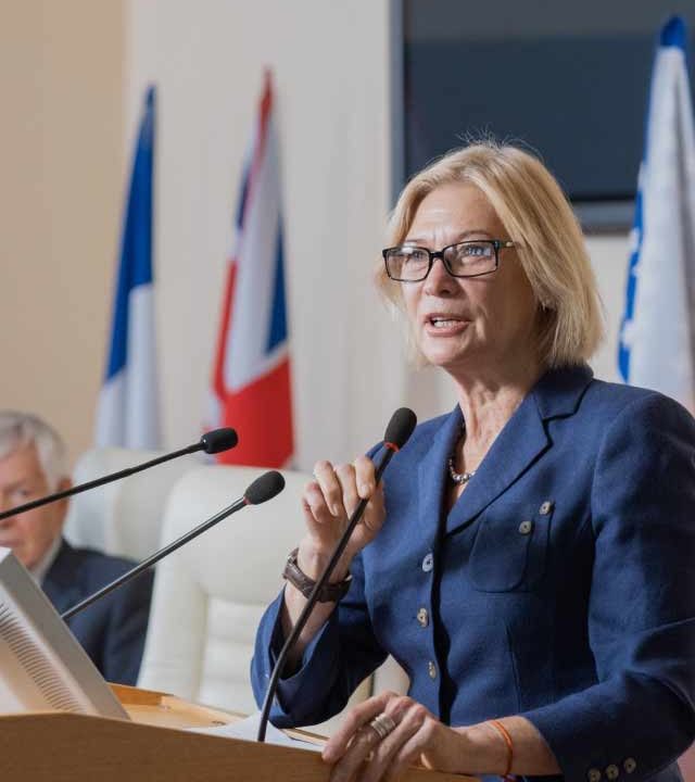 VIP-KOMBI-diplomatski-transfer